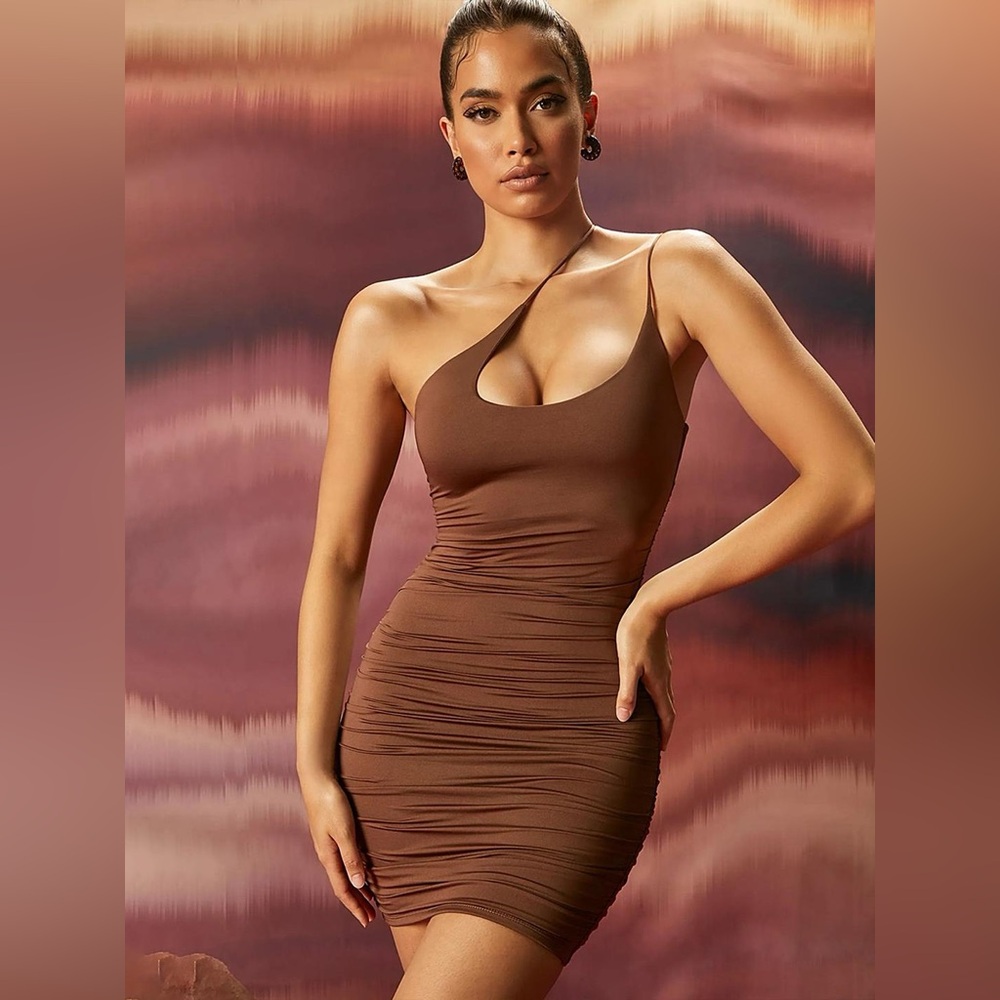 🤎 OH POLLY “One Time Thing” Ruched Mini Dress. Size US 2. Asymmetrical Straps.
